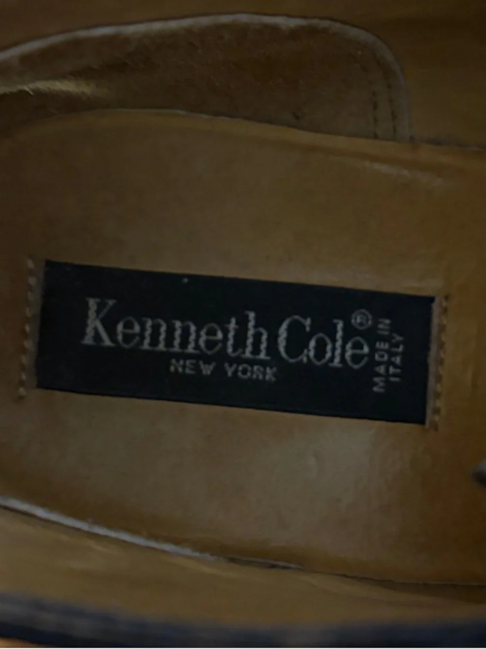 Kenneth Cole New York- Made in Italy Black Leather Chukka Boots Men’s (size 11)